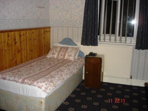 Economy Single Room