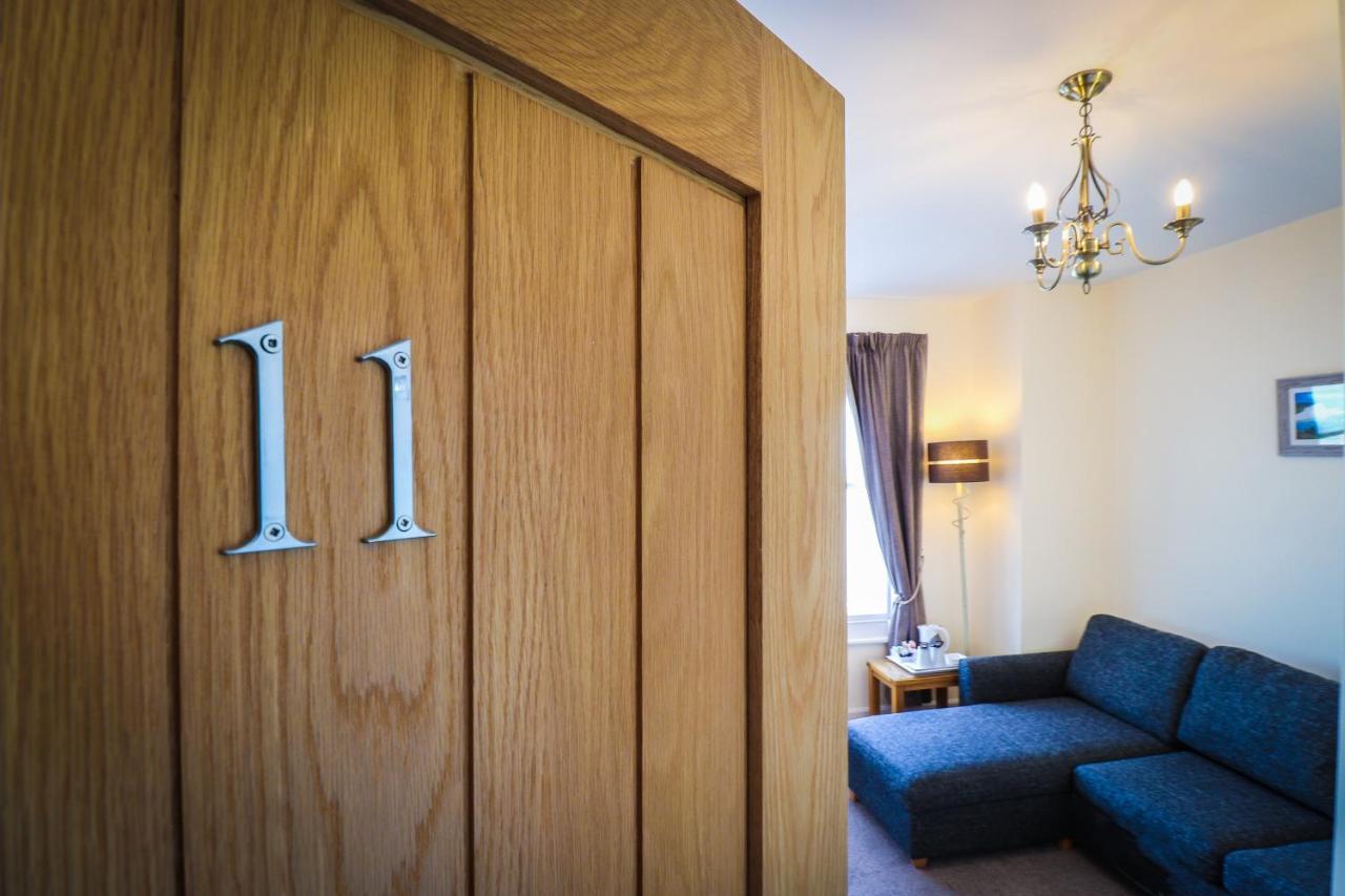King Room with Sea View - 3rd Floor