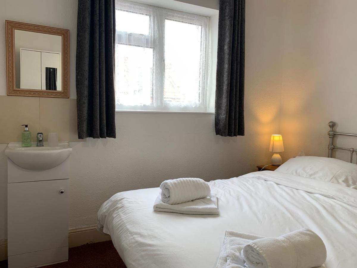 Double Room with Shared Bathroom
