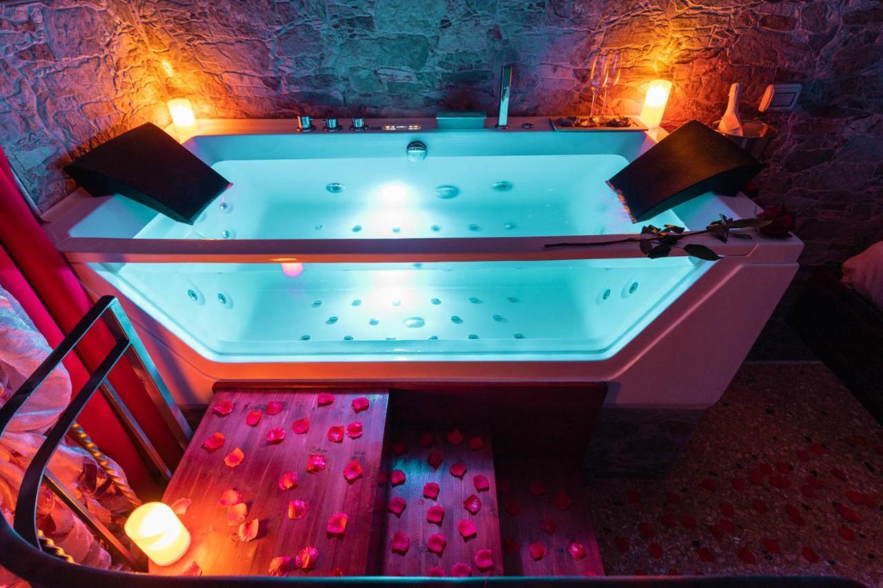 Double Room with Spa Bath
