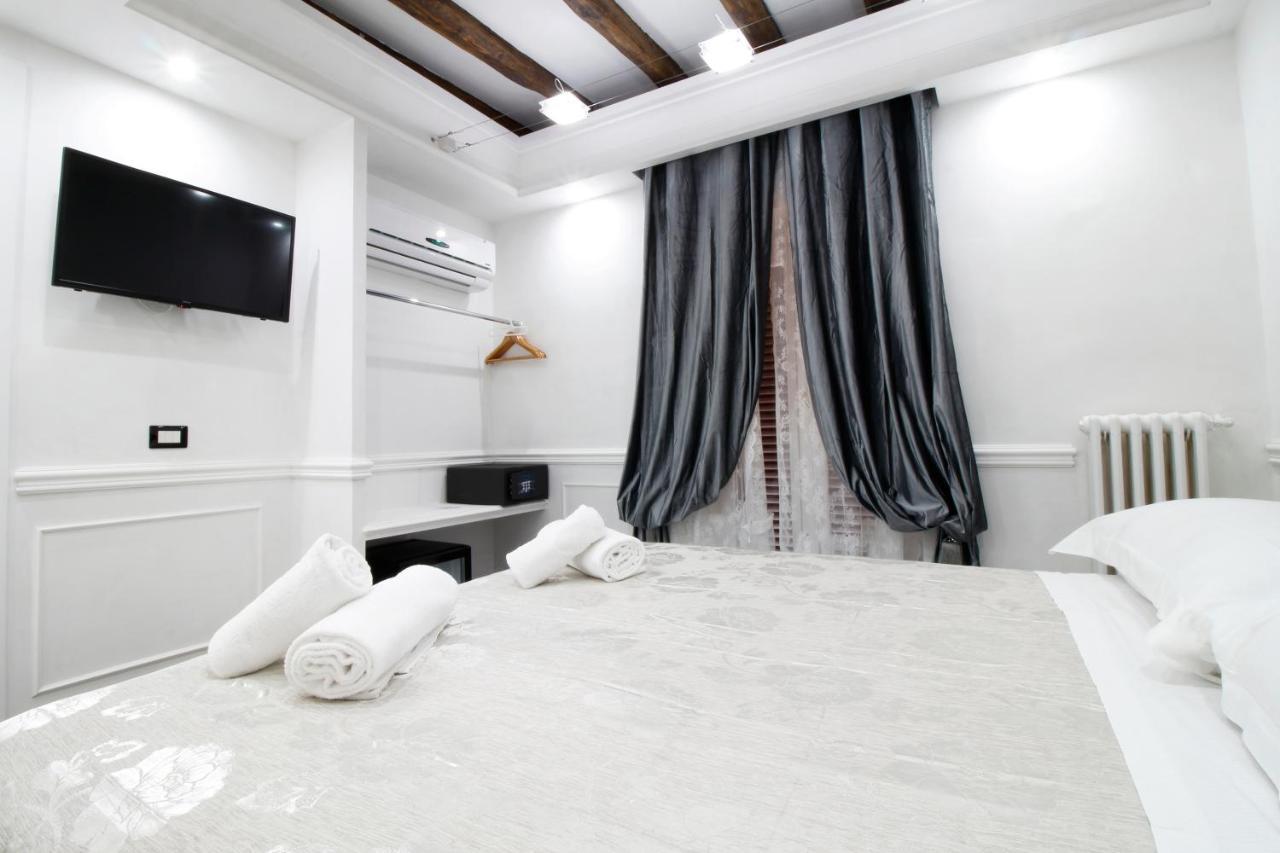 Small Double or Twin Room