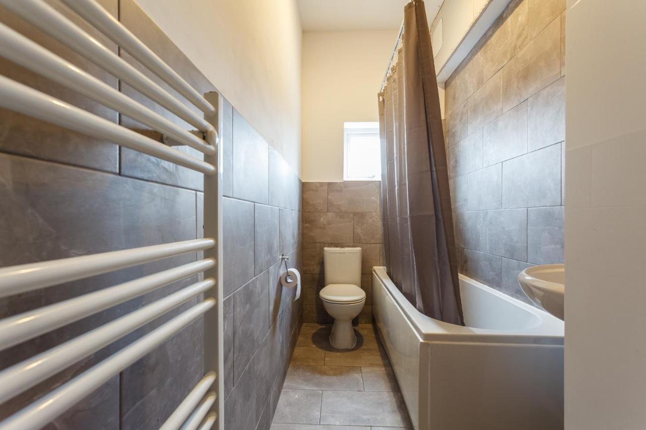 Twin Room with Shared Bathroom