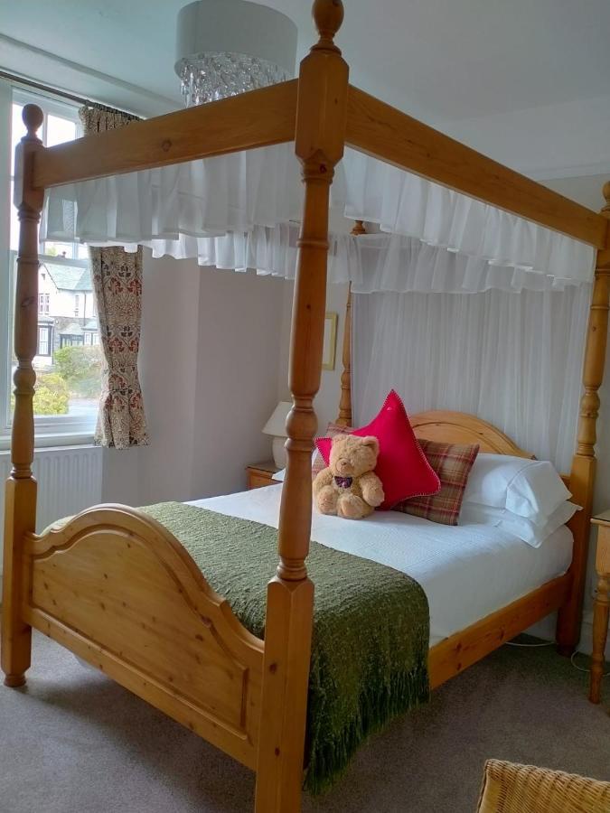 Double Room with Four Poster Bed - 3