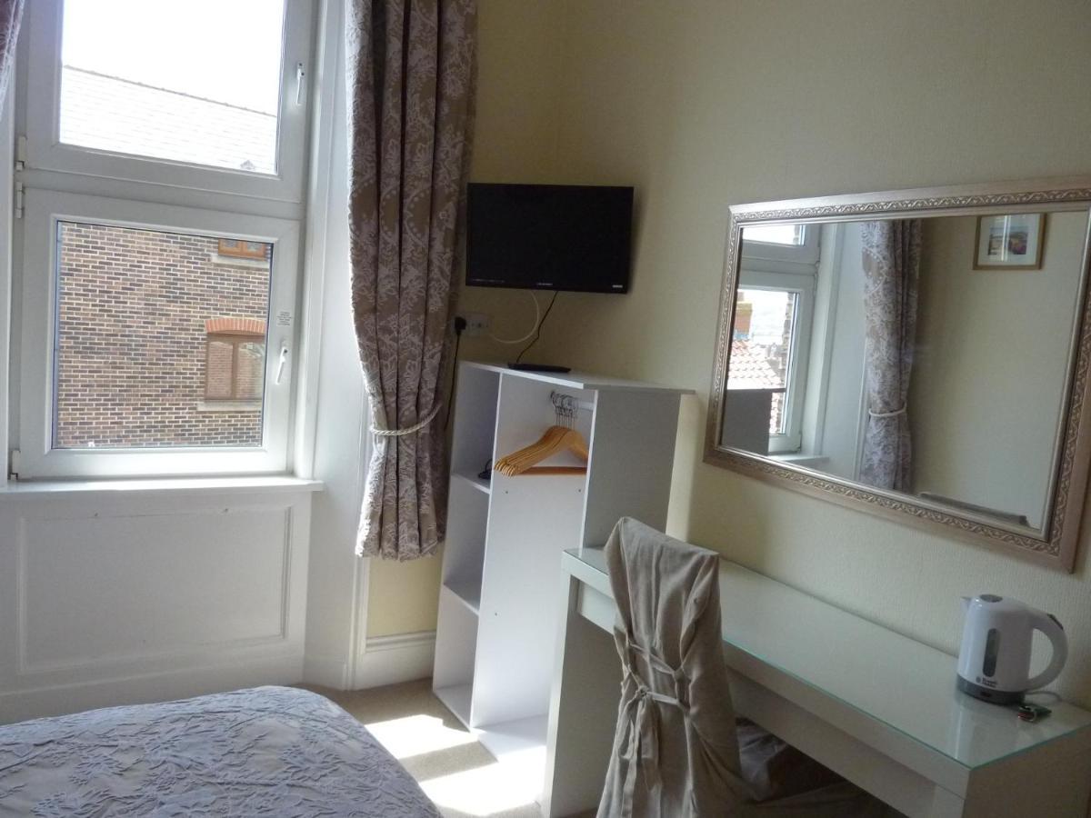 Single Room with Private Bathroom