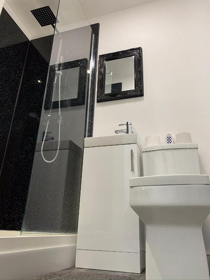 Single Room with Private Bathroom