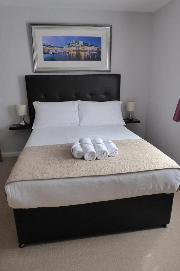 Double Room,1739368395:JPEG