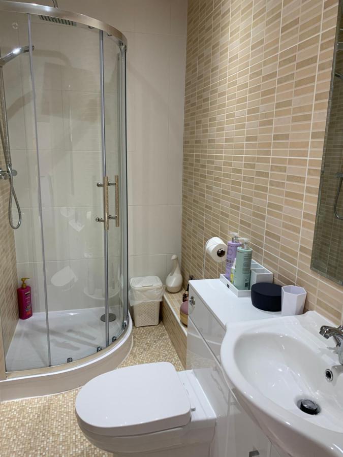 Luxury Double Room with Shower