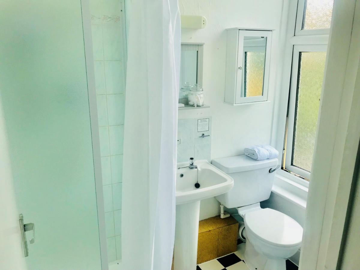 Triple Room with Shower