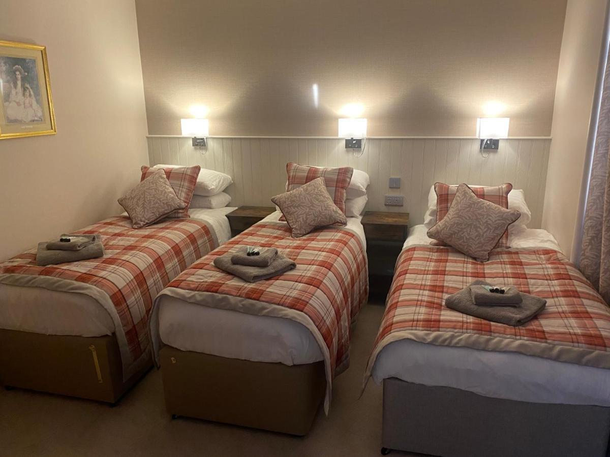 Comfort Triple Room with Shower