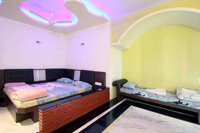 Deluxe Family Room