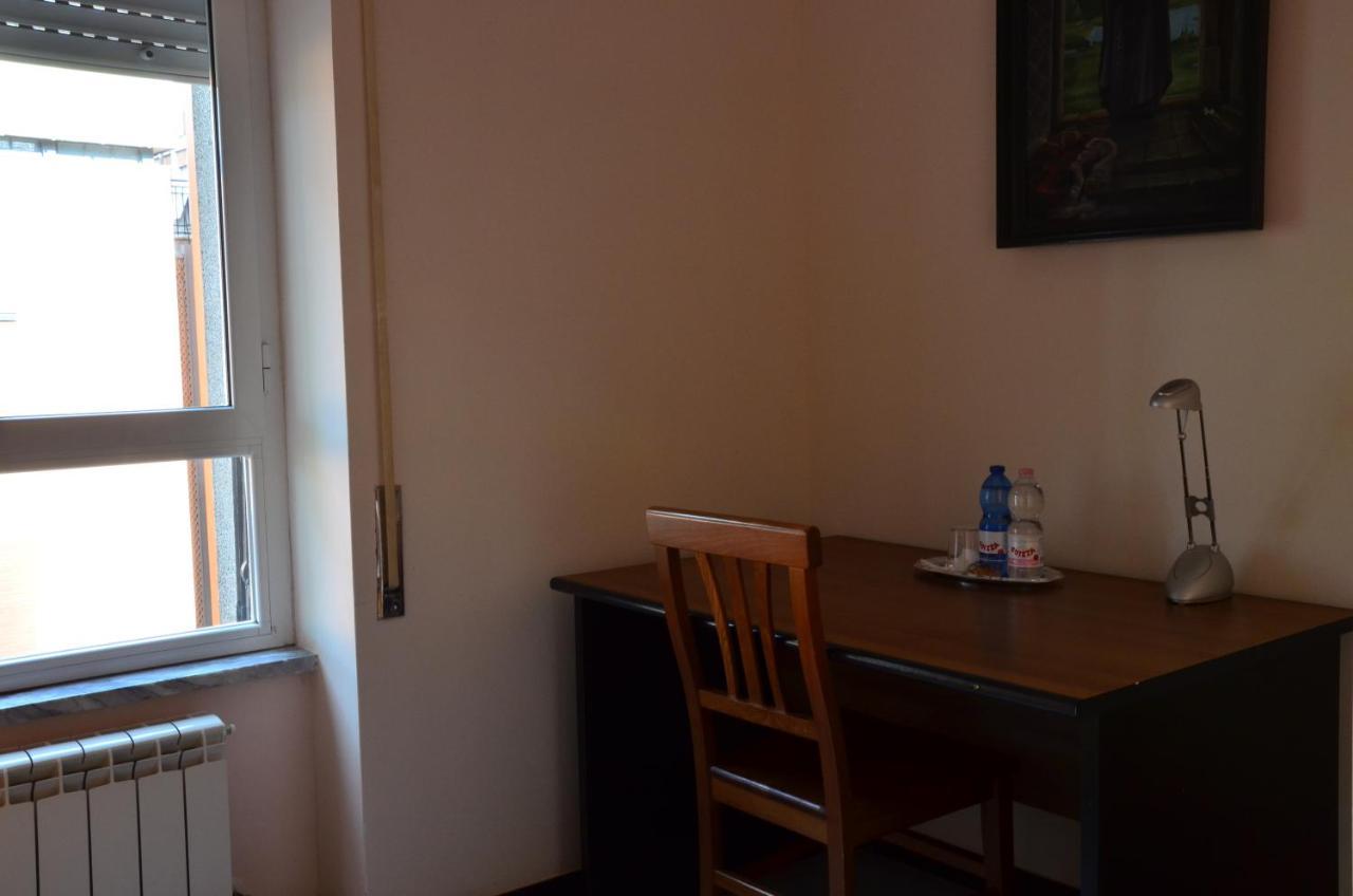 Single Room with Private Bathroom