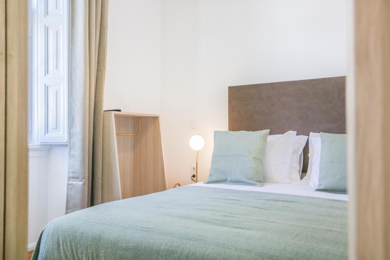 Basic Double Room with Street View