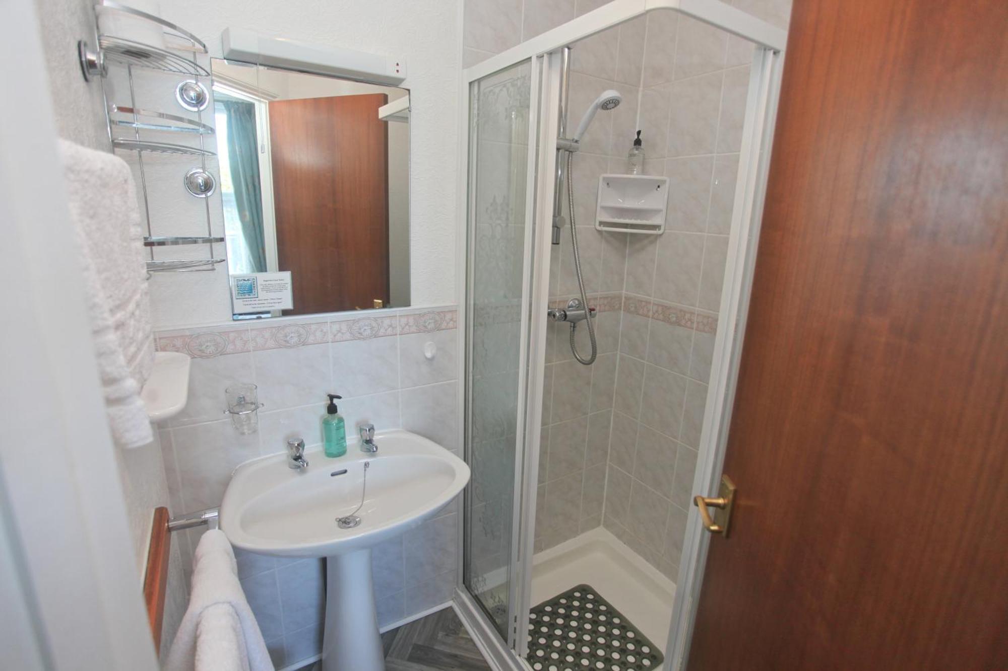 Single Room with Shower