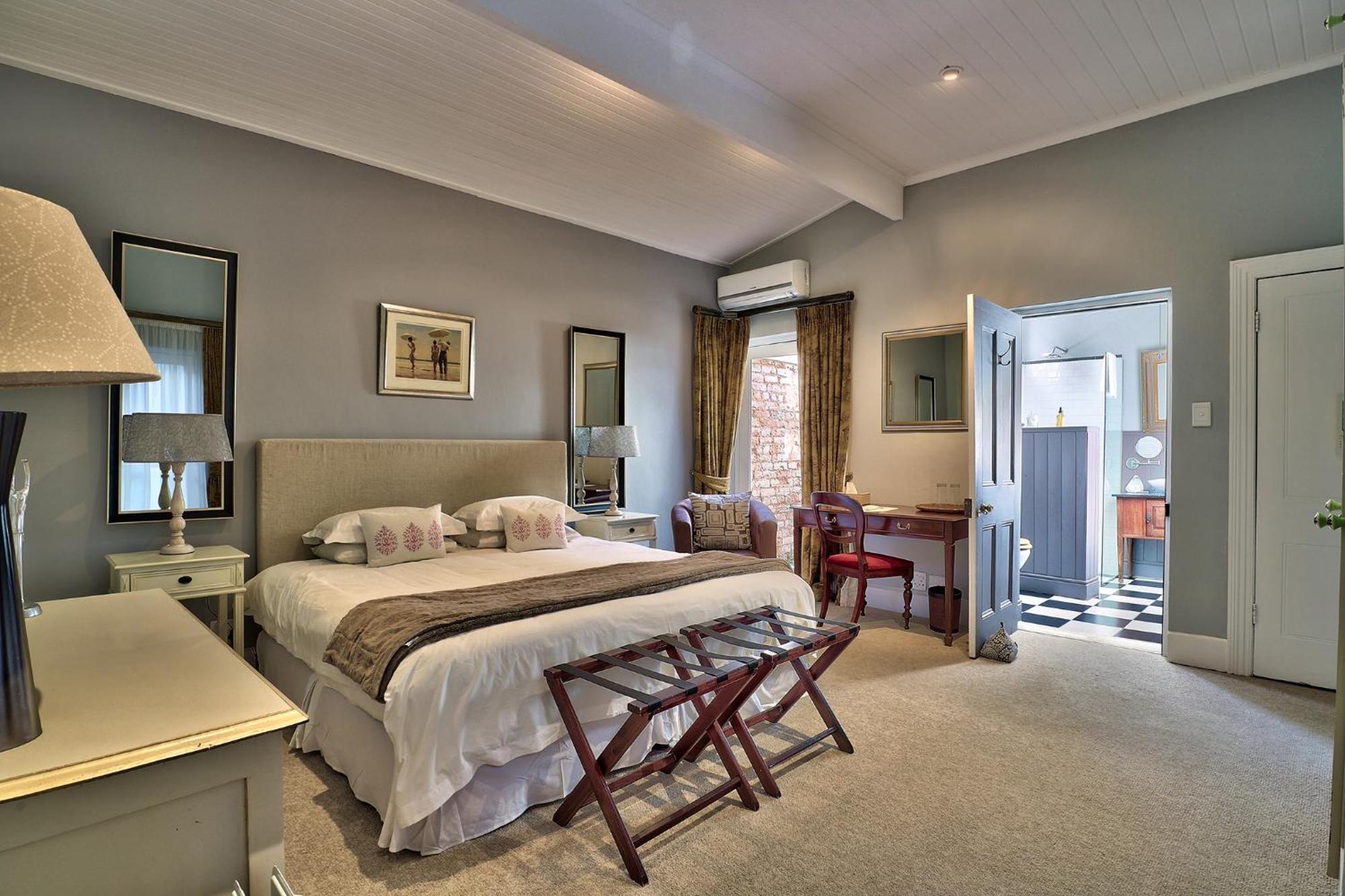 Luxury Double Room Air Conditioning,1222429402:JPEG