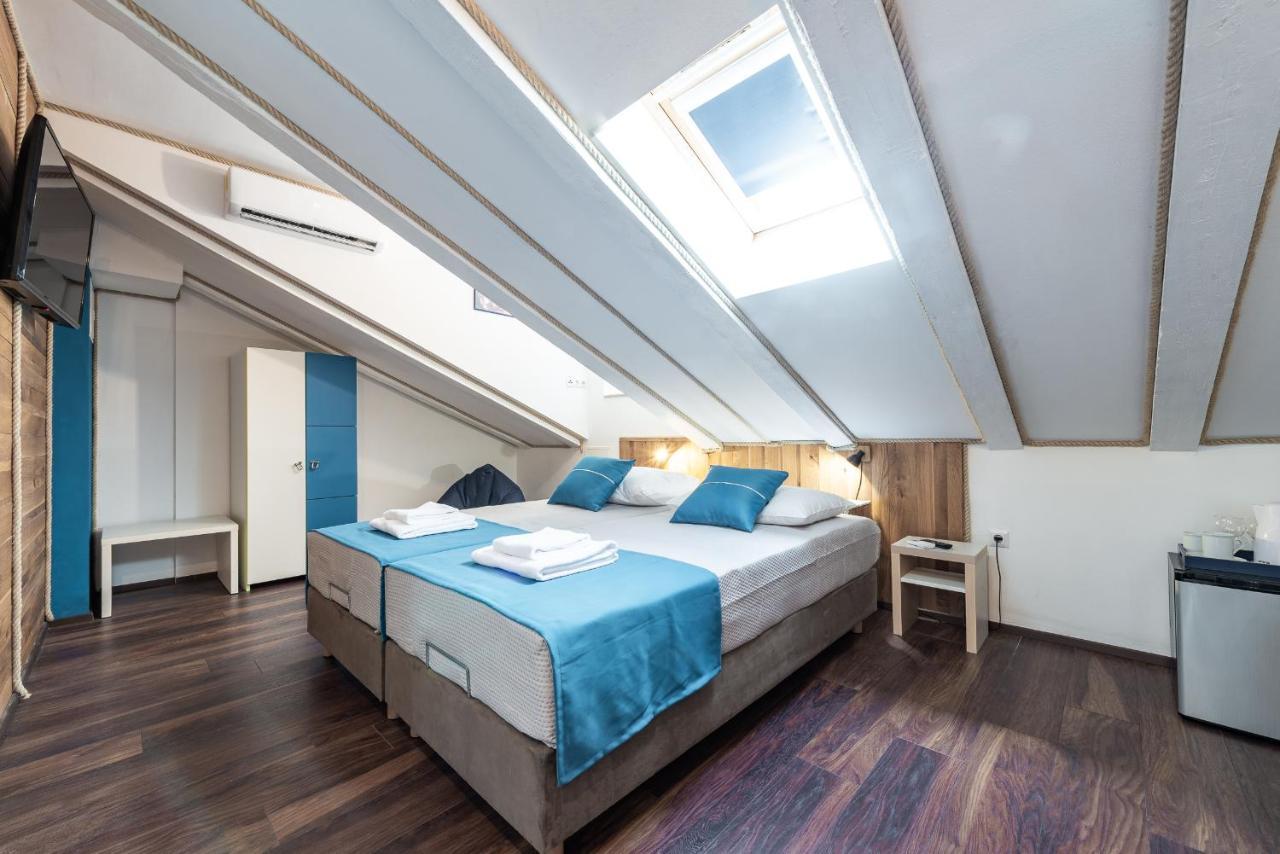 Double or Twin Room with Private Bathroom
