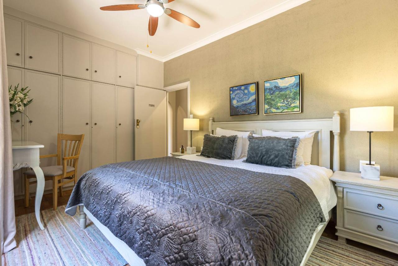 Luxury King Room