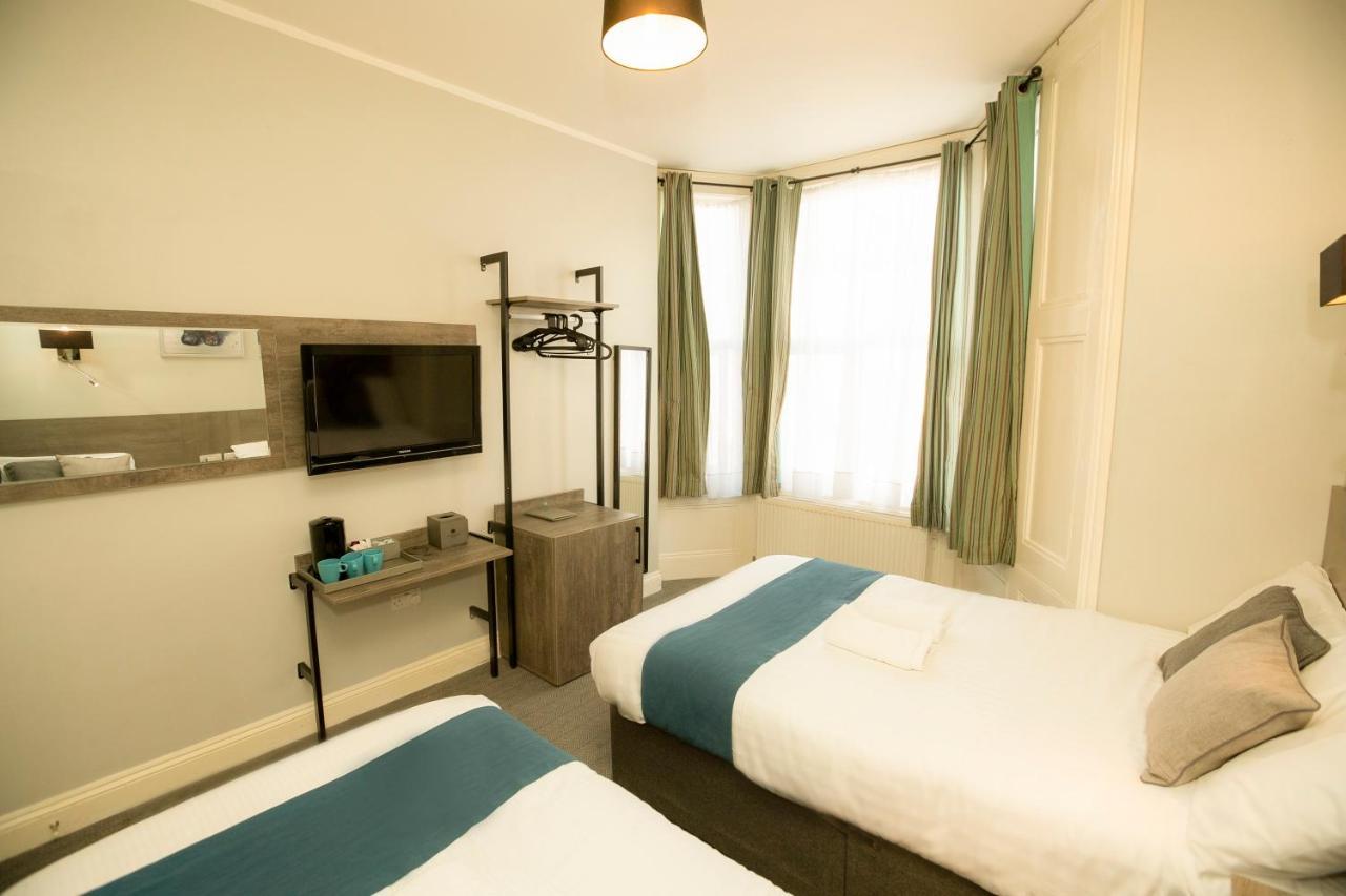 Quadruple Room,1247943547:JPEG