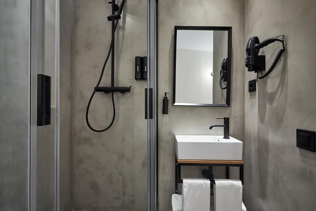 Twin Room with Shared Bathroom
