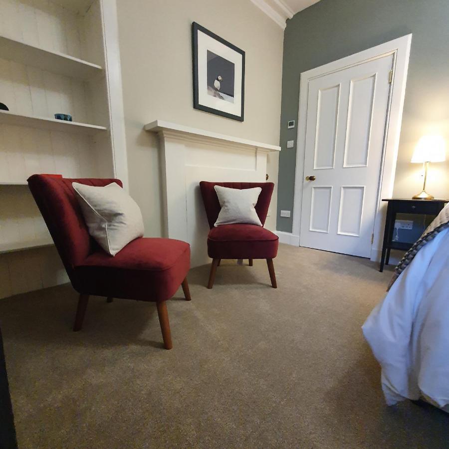 Deluxe Double Room Shower,1255572376:JPEG