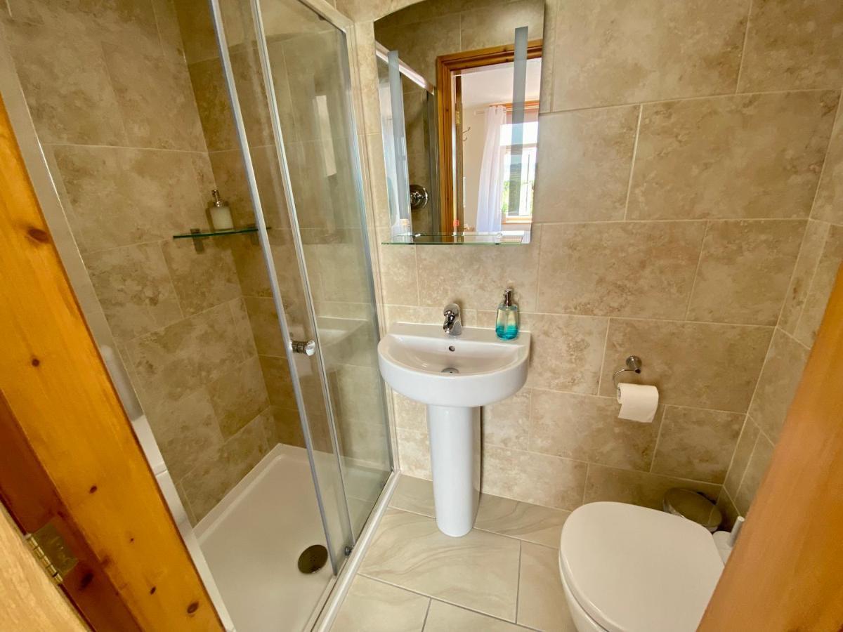 Double Room with Shower