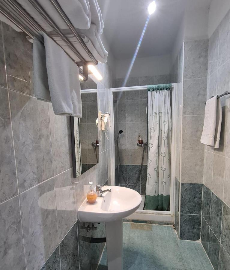 Deluxe Double Room with Extra Bed