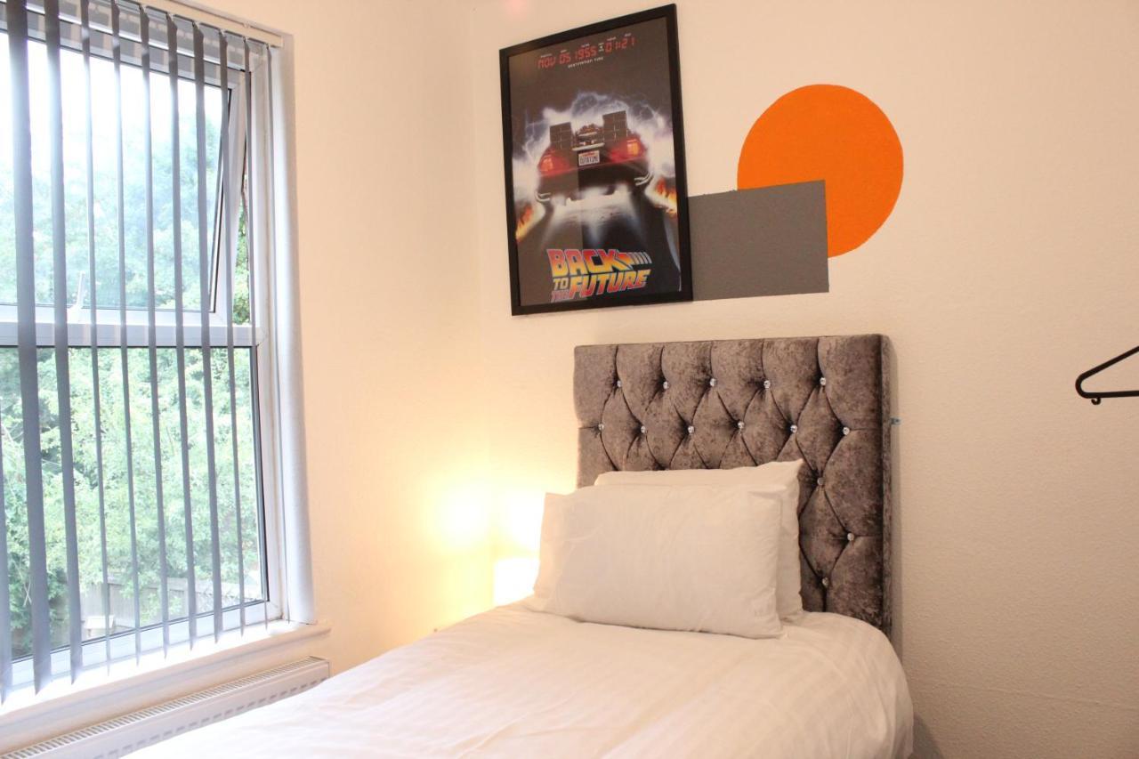 Standard Single Room with Shared Bathroom