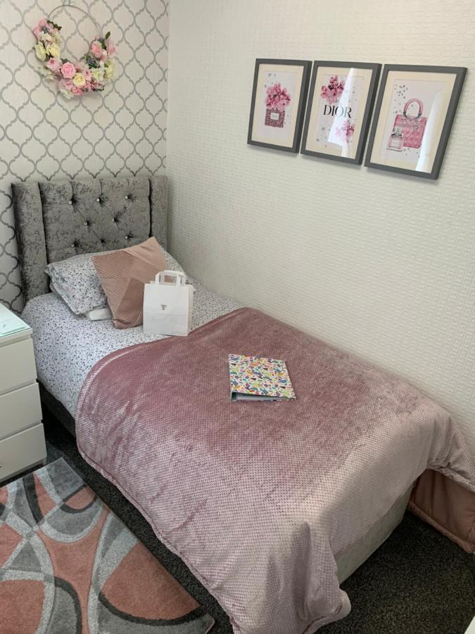 Single Room,1266485617:JPEG