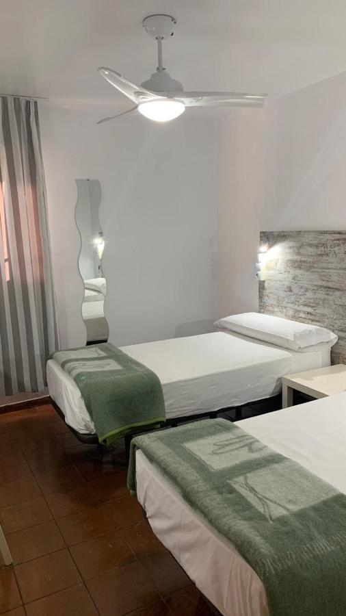 Standard Double Room with Shared Bathroom