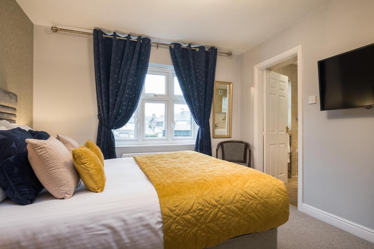 Small Double Room,1318679848:JPEG