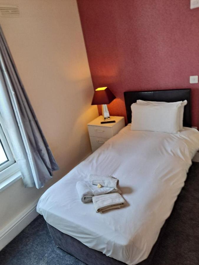 Single Room with Private Bathroom