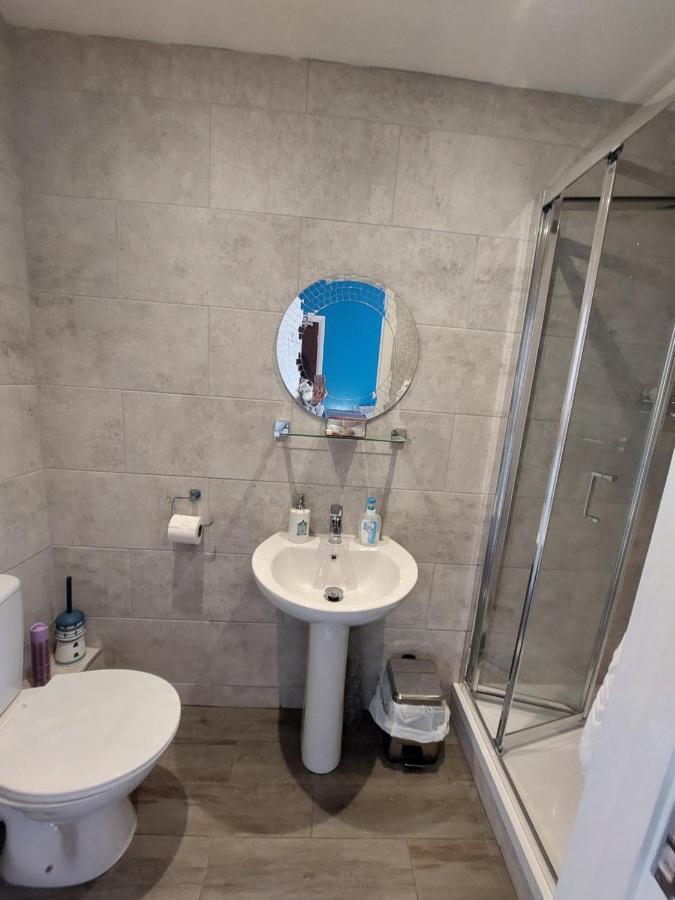Double Room Private Bathroom,1664659752:JPEG
