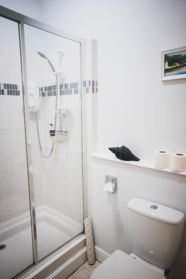 Standard Double Room,1365097403:JPEG