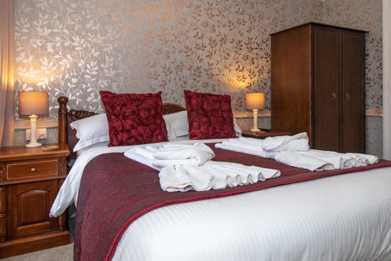 Small Double Room,1378538672:JPEG
