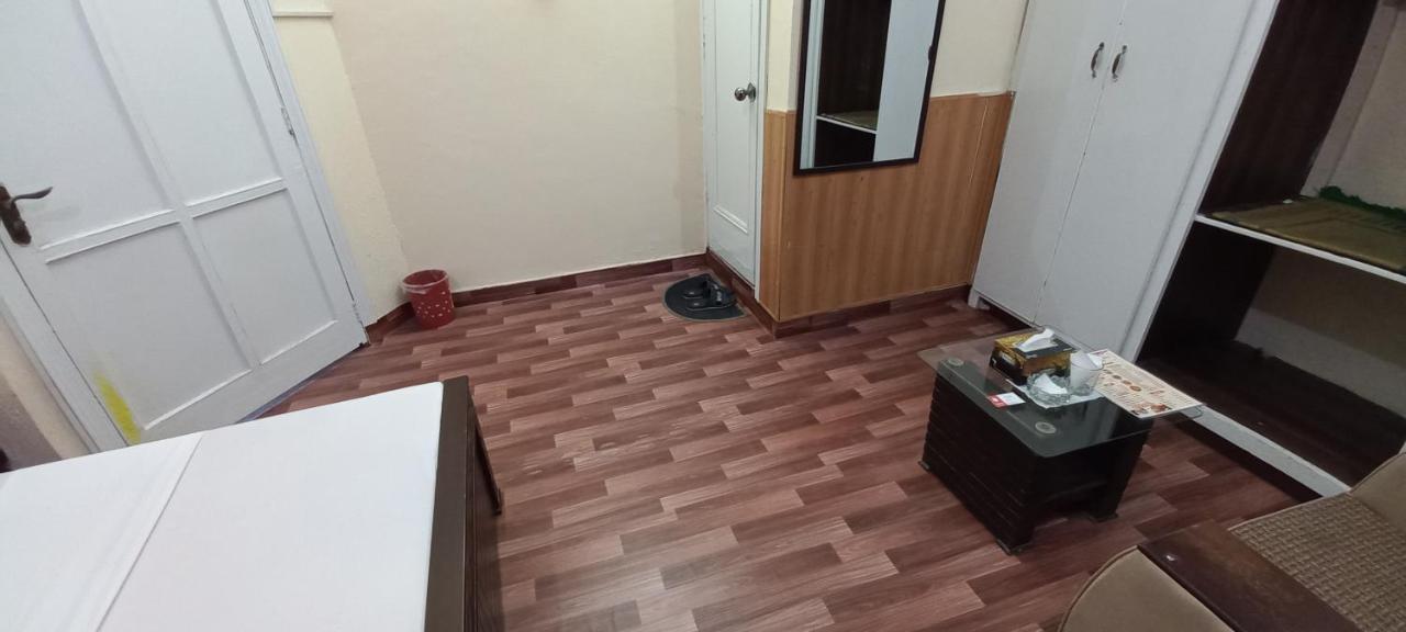 Double Room,1425407233:JPEG