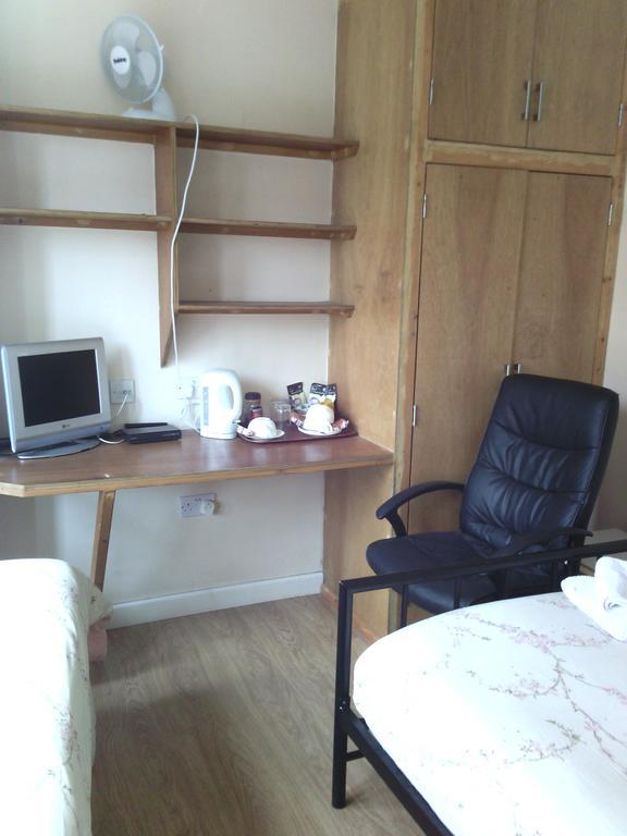 Double Room Shared Shower Toilet Annexe,139153641:JPEG