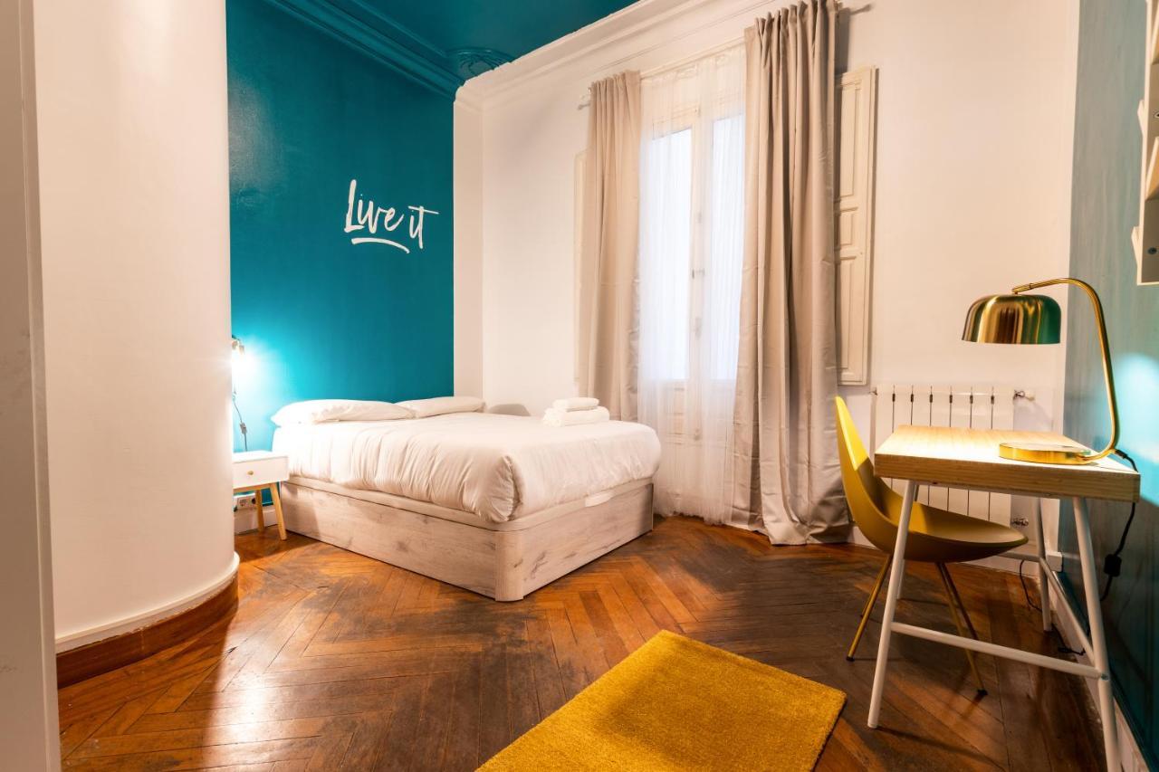 Standard Double Room with Shared Bathroom