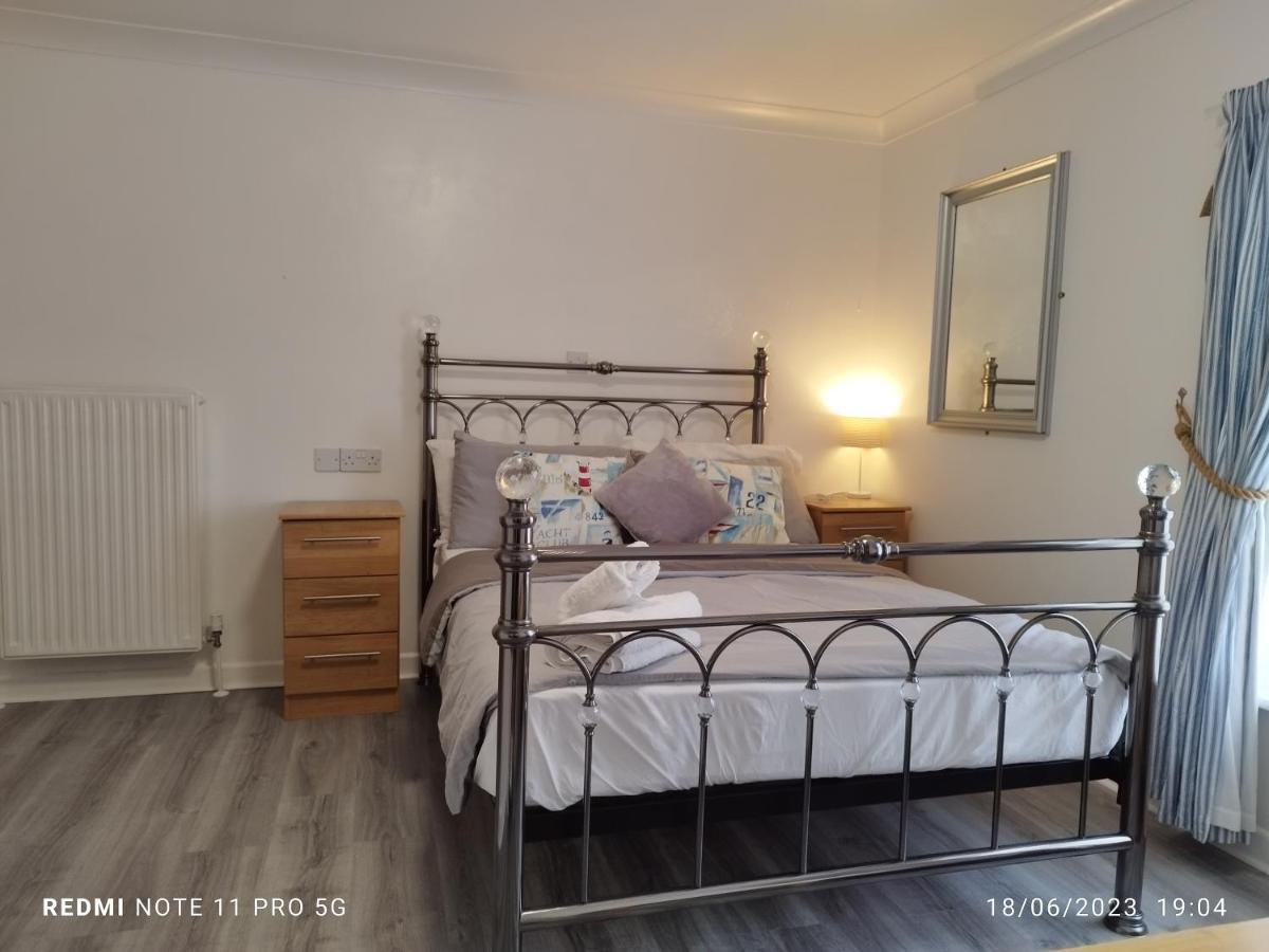Standard Double Room,1419721689:JPEG