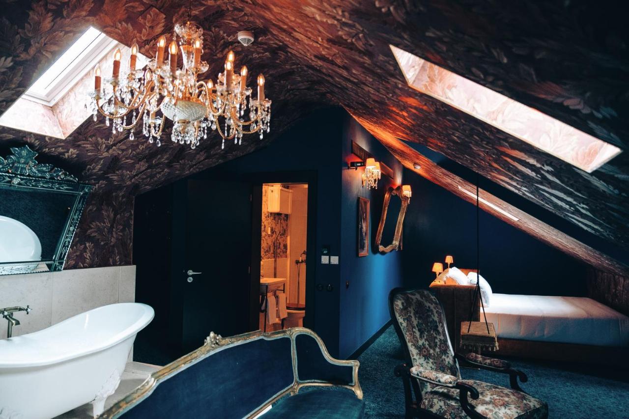 Suite with Bath