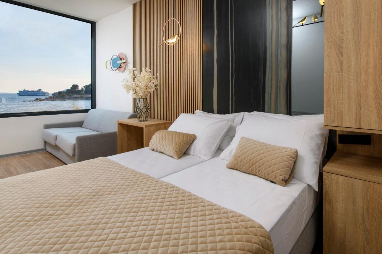 Deluxe Double or Twin Room with Sea View