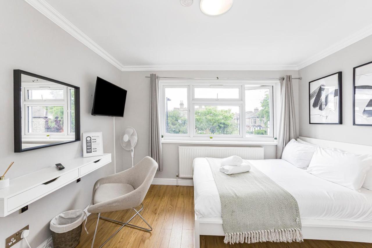 Twin Room with Shared Bathroom