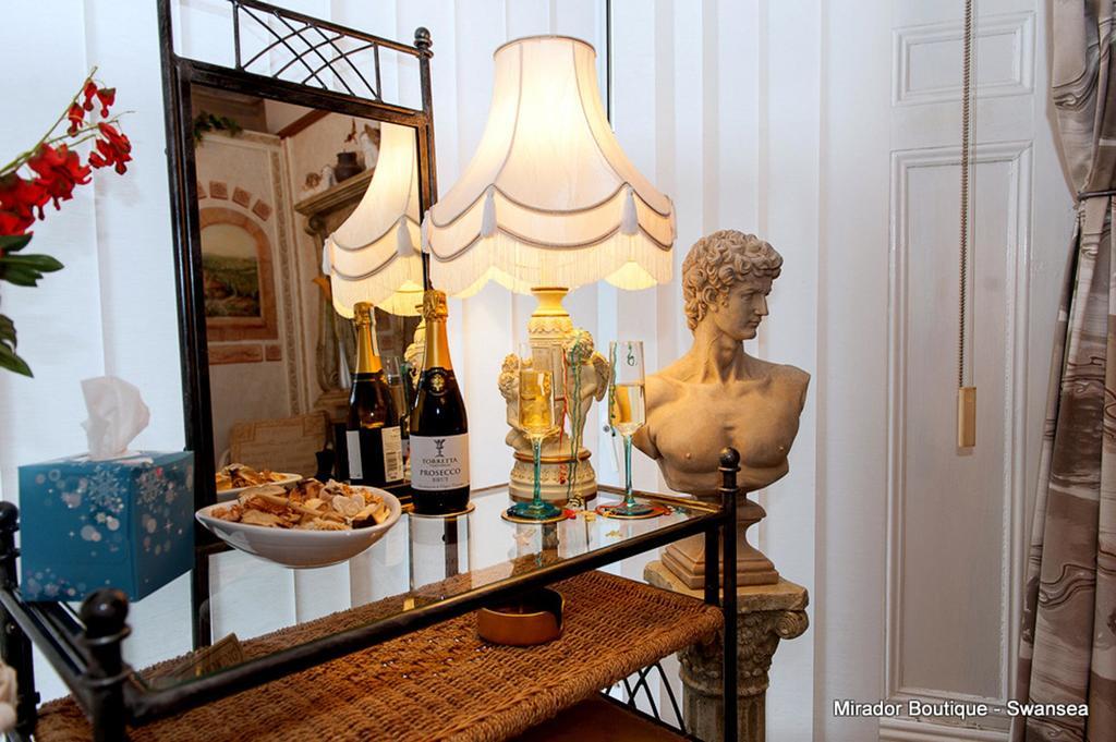 Venetian Suite