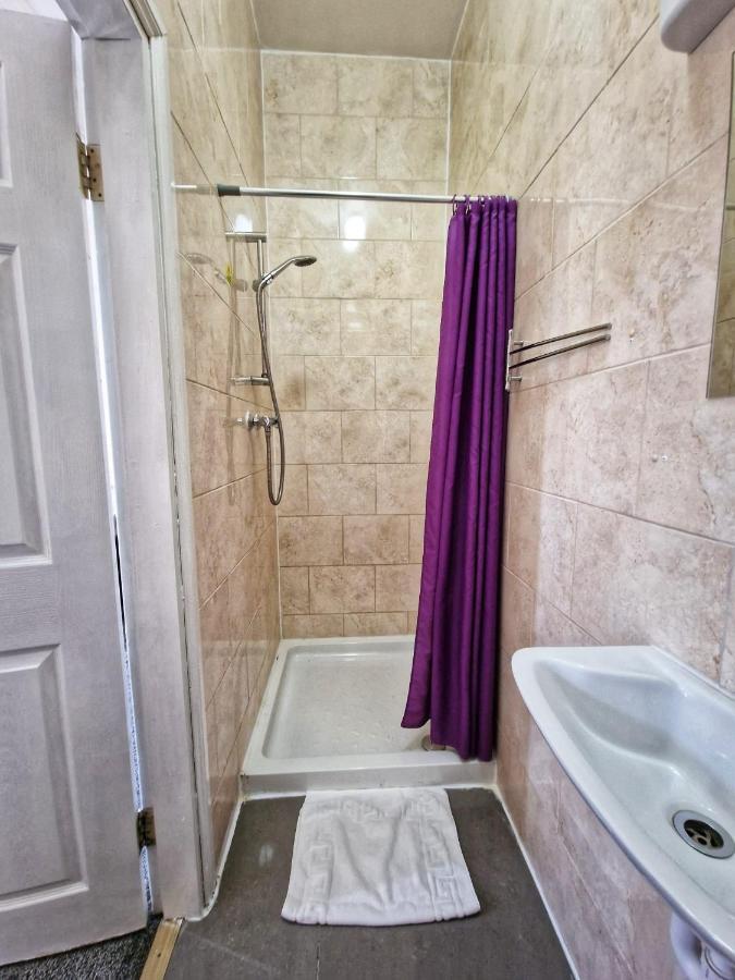 Double Room,1482493307:JPEG