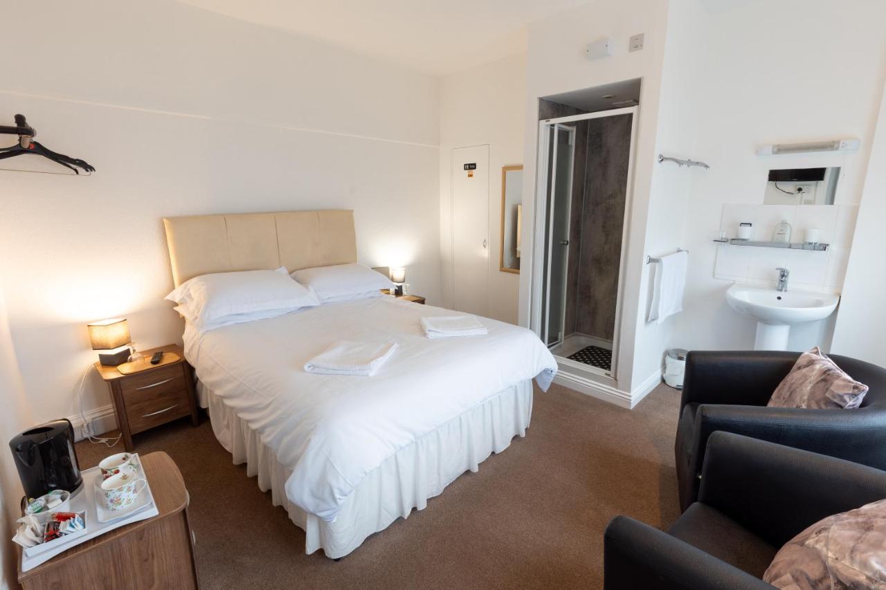 Standard Double Room,1498869607:JPEG