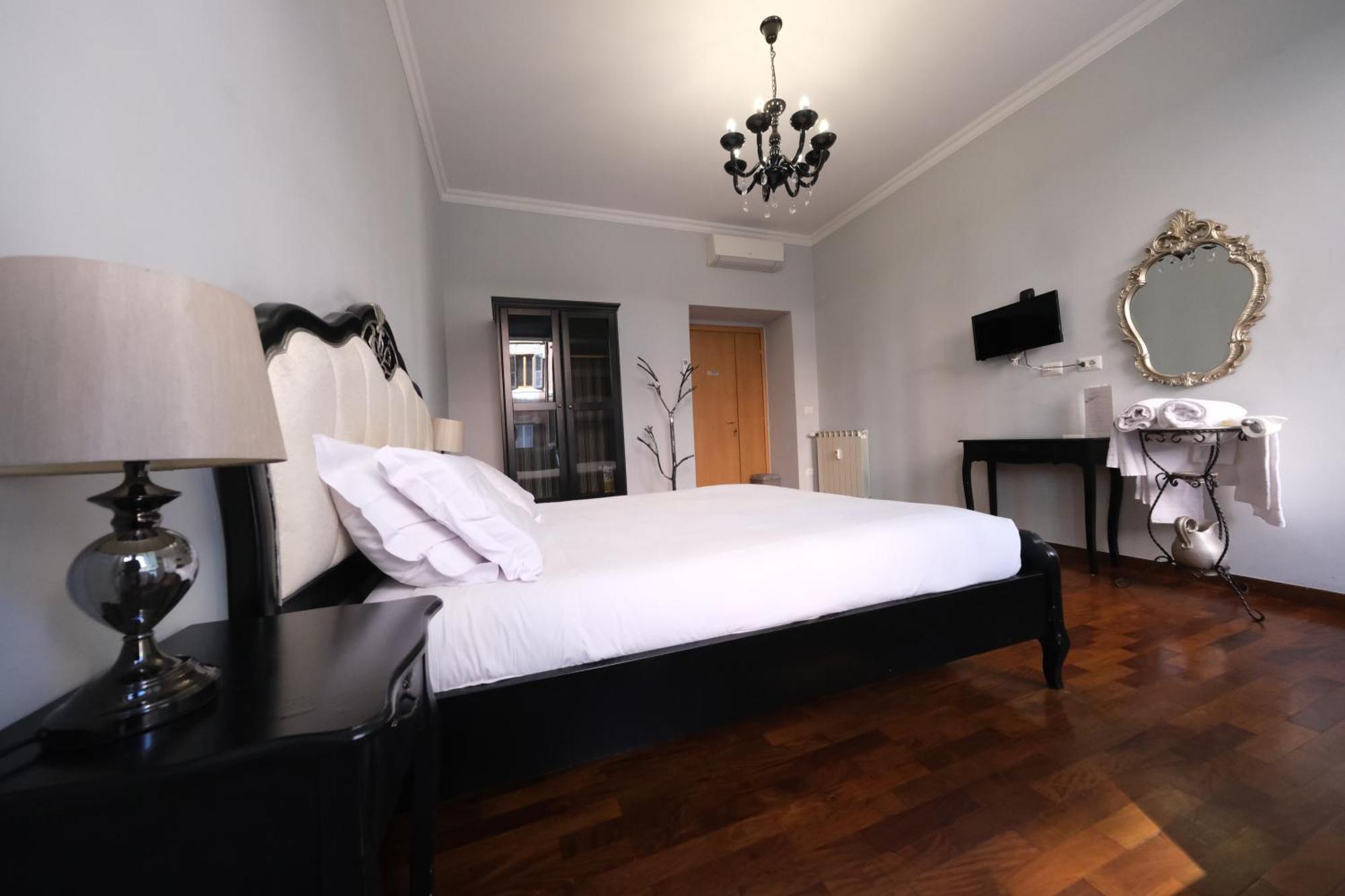 Double Room with Shared Bathroom