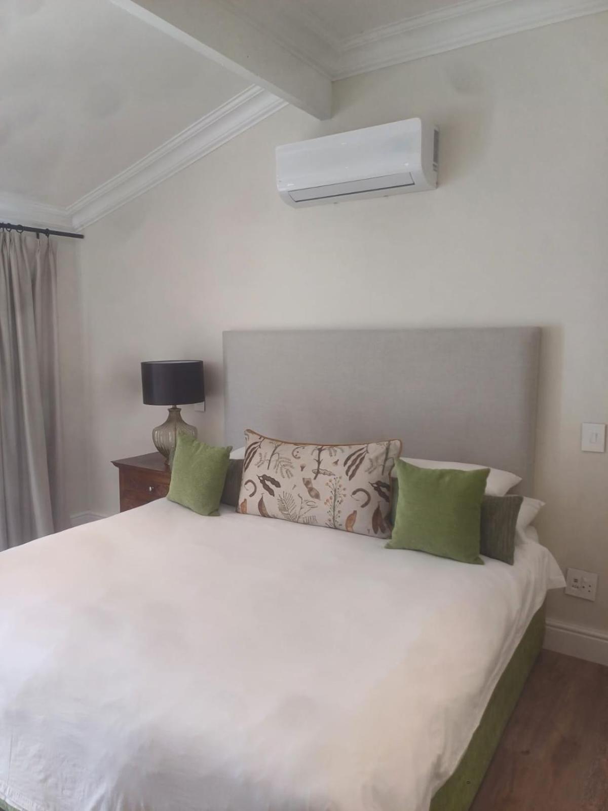 Double Room,1545553951:JPEG