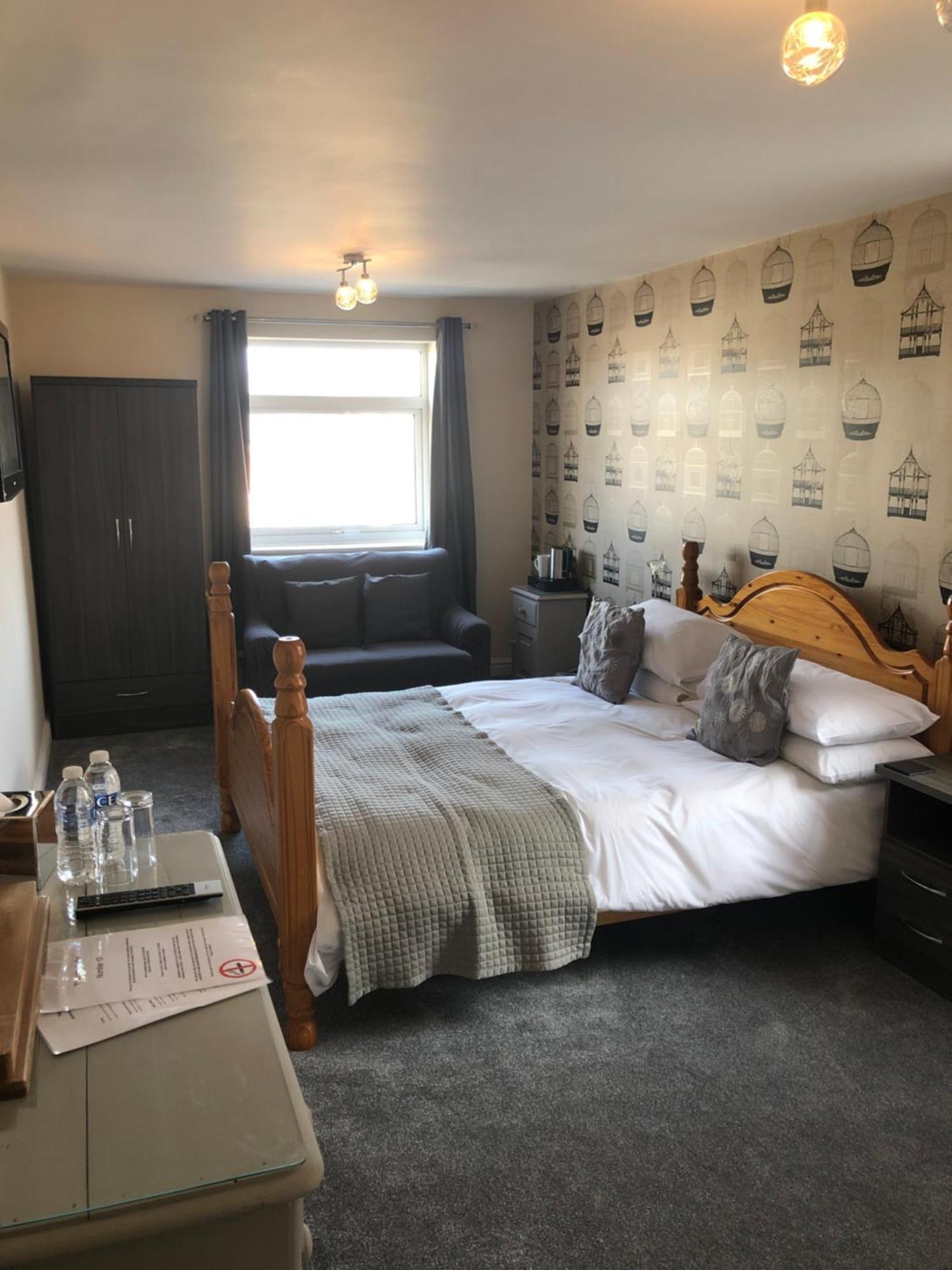 Deluxe King Room