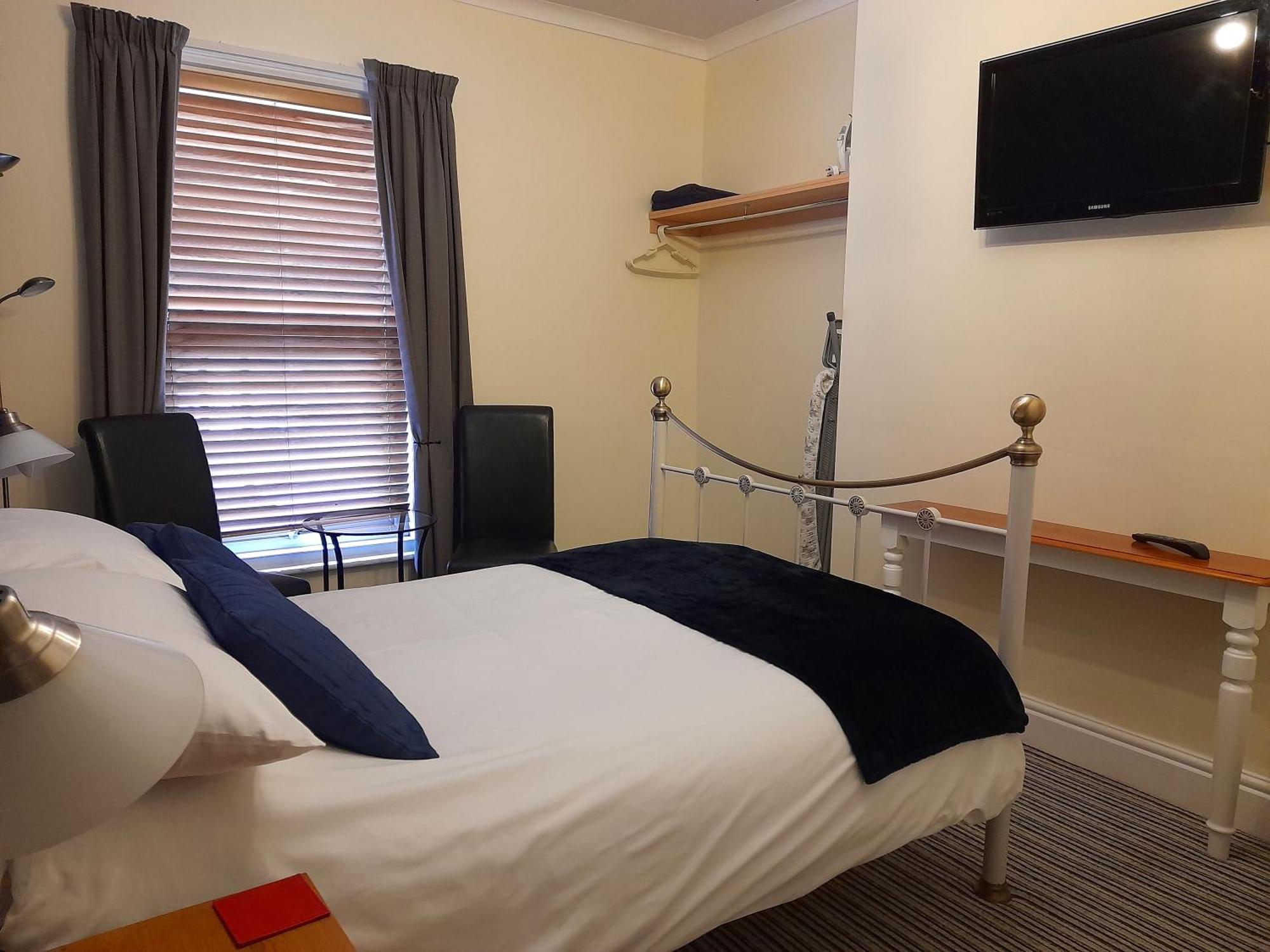 Large Double Room