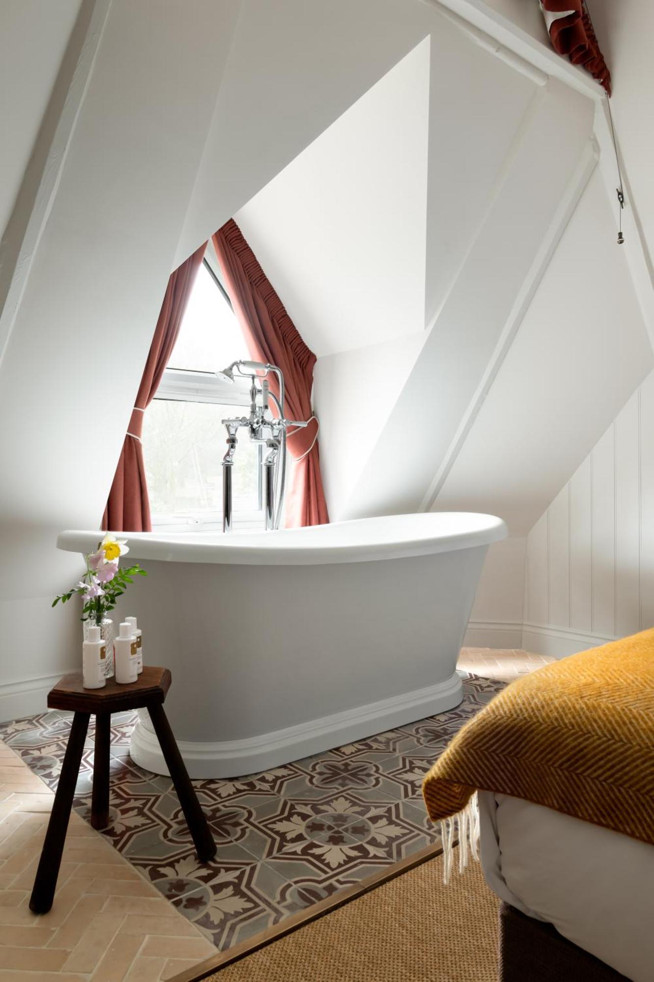 Deluxe Double Room with Bath