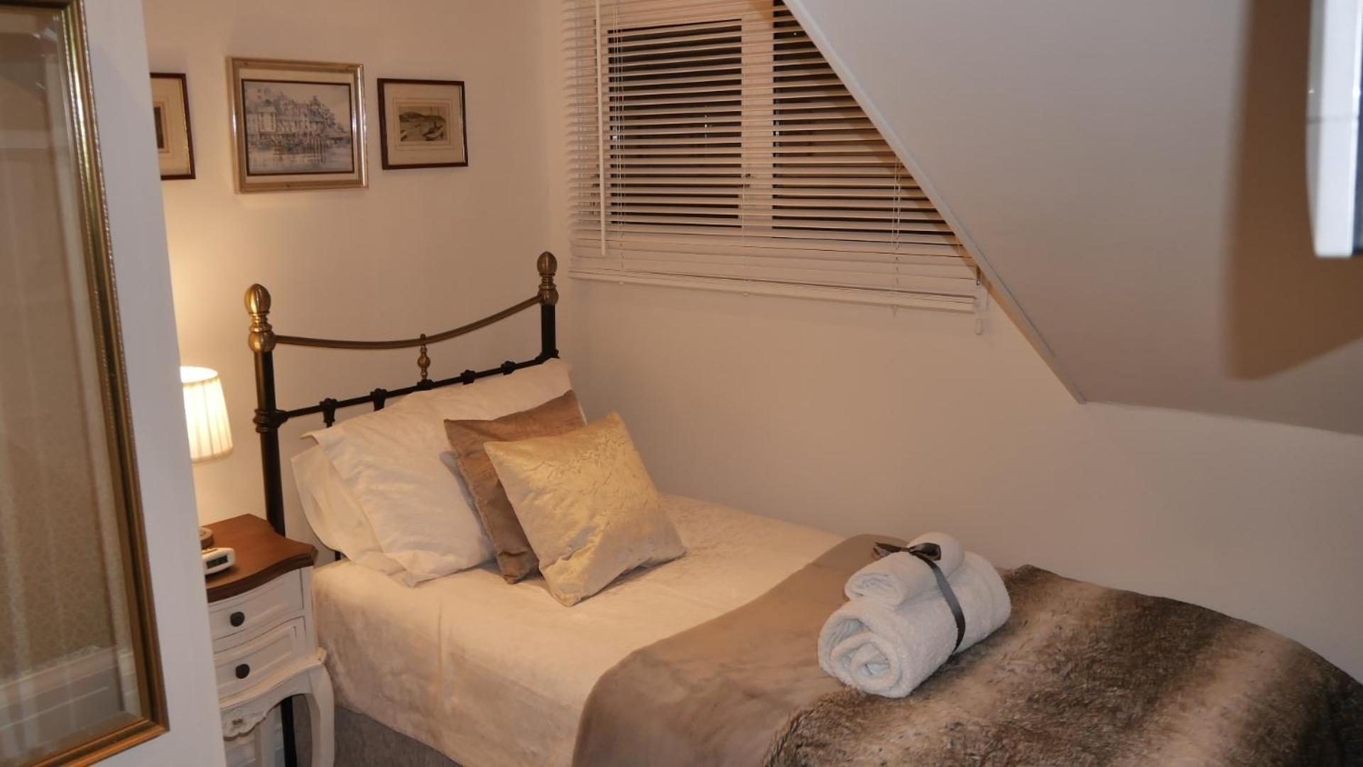 Small Single Room