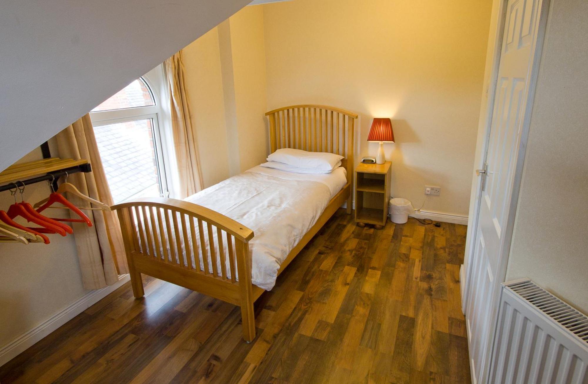 Single Room,1584627698:JPEG